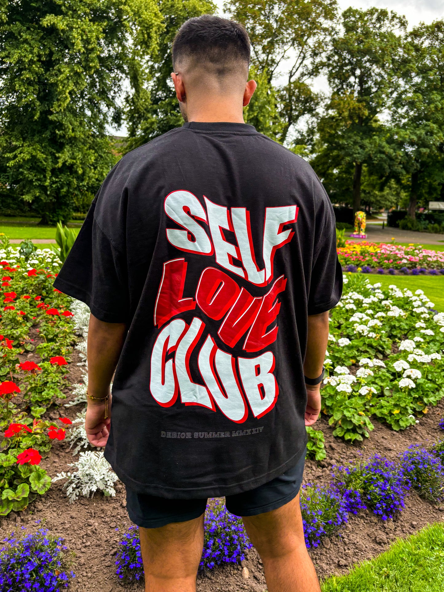 Self Love Club T-Shirt n Black